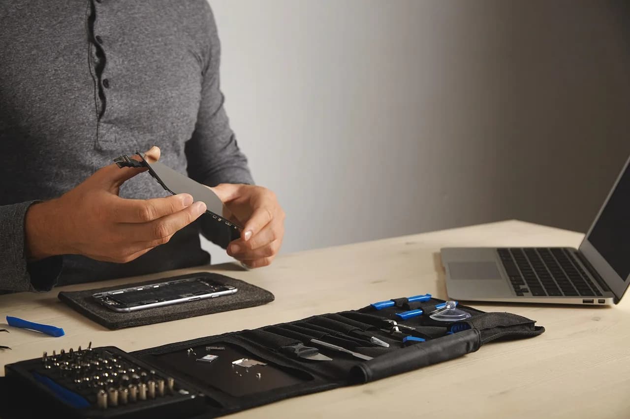 Repair or Replace Gadget: When It's Actually Worth It