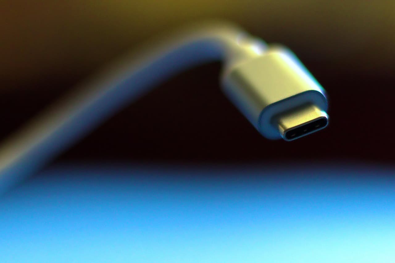 USB C Charging Speed: Why Some Cables Are Slow
